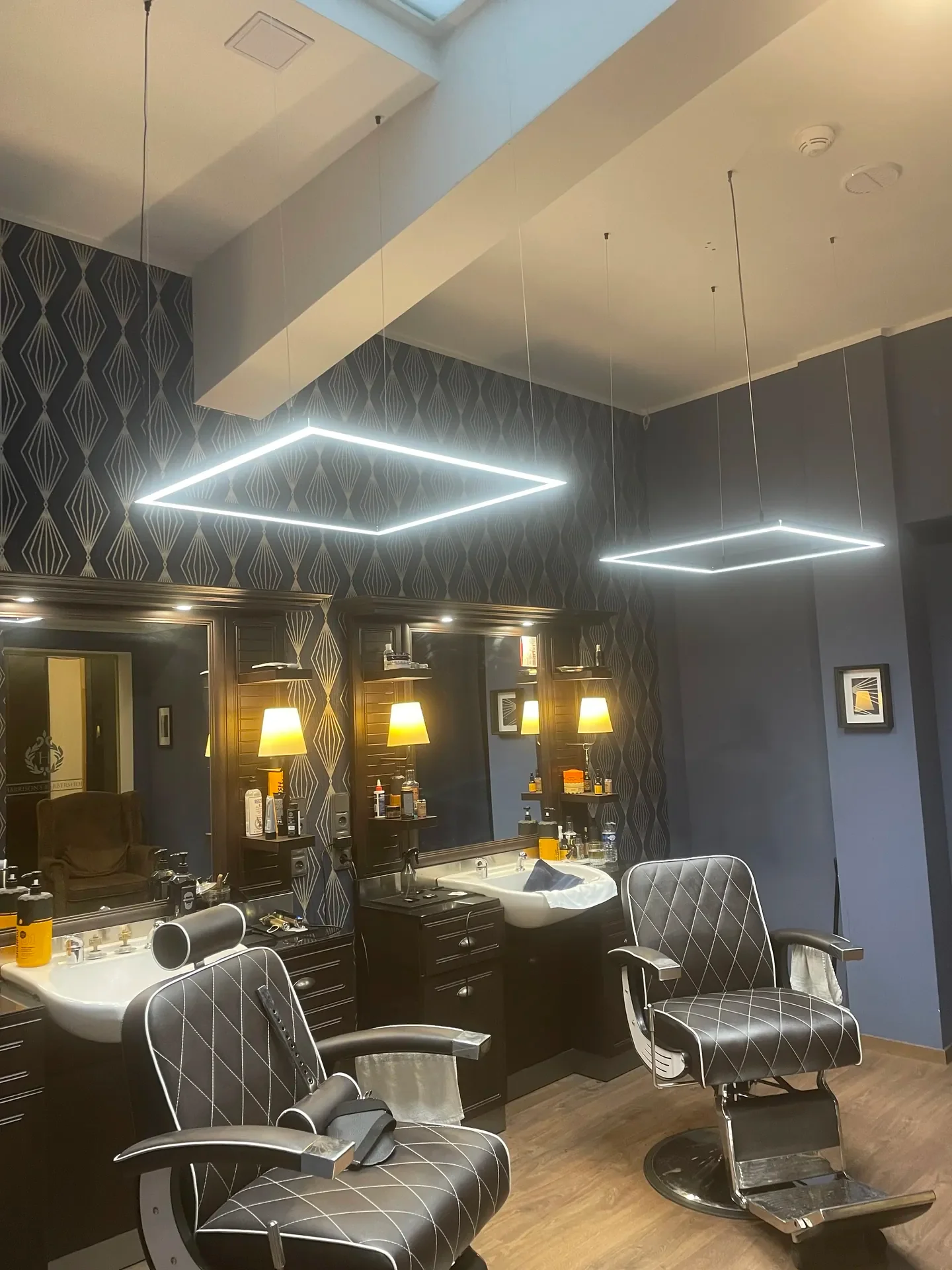 Osvětlení restaurace hotelu po rekonstrukci elektroinstalace